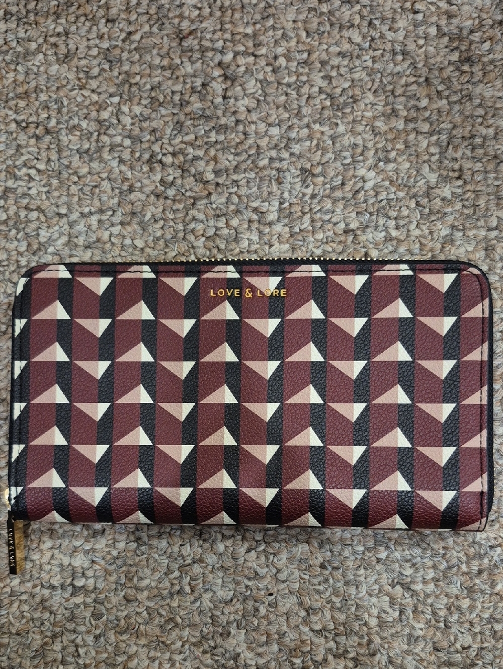 Love & Lore Geometric Patterned Zip-Around Wallet NWOT